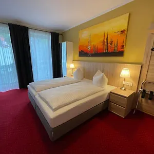 https://novum-hotel-plaza-dusseldorf-zentrum.topcolognehotels.com