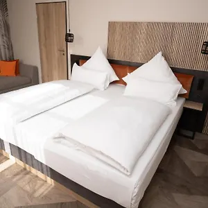 4* Hotel Olymp Munich