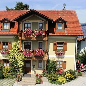 Gäste-haus Rösch Wiesent